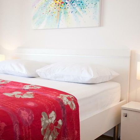 Luxury Beach Front Apt With Seaside View And Free Parking Split Luaran gambar