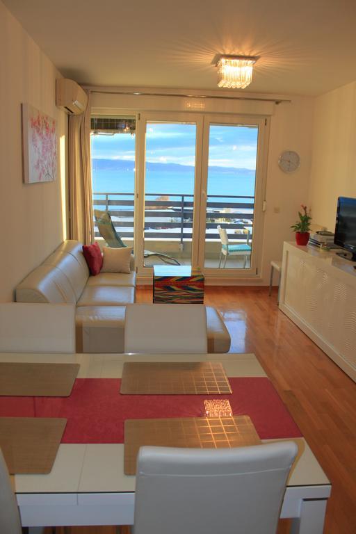 Luxury Beach Front Apt With Seaside View And Free Parking Split Luaran gambar